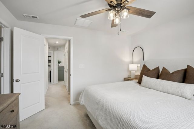 3 Limestone Blvd, Washington Twp., NJ 07882