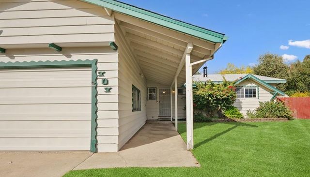 707 Jo Anne Ln, Roseville, CA 95678