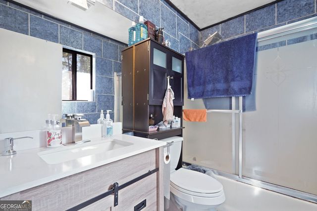 884 Forest Path, Stone Mountain, GA 30088