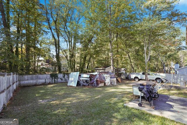 884 Forest Path, Stone Mountain, GA 30088