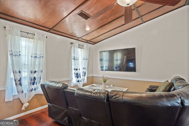 884 Forest Path, Stone Mountain, GA 30088