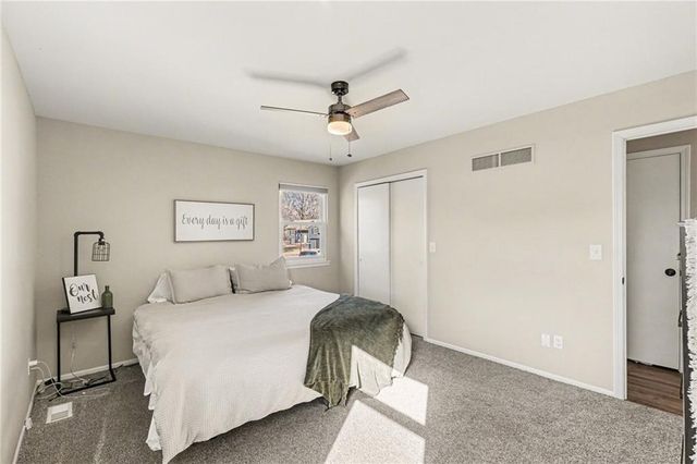 15113 W 91st Place, Lenexa, KS 66219