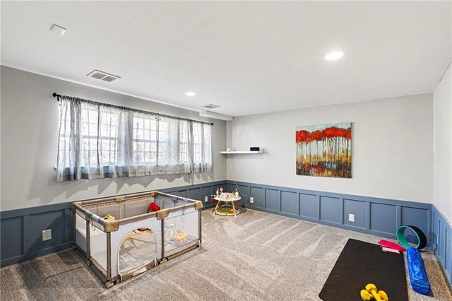 15113 W 91st Place, Lenexa, KS 66219