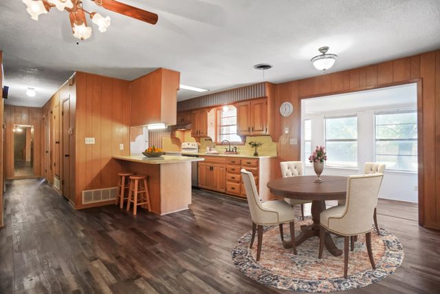 1704 Boston Avenue, Bridgeport, TX 76426