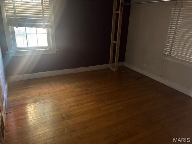 21 Jean Drive, Florissant, MO 63031