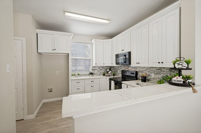 9822 Walnut Hill Drive, Providence Village, TX 76227