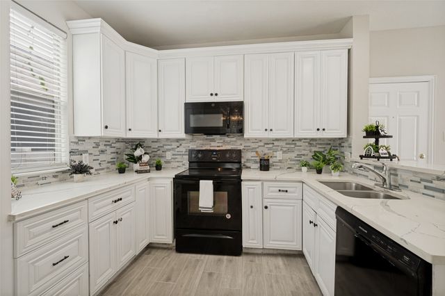 9822 Walnut Hill Drive, Providence Village, TX 76227