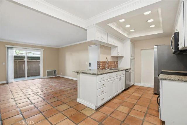 20702 El Toro Road 231, Lake Forest, CA 92630