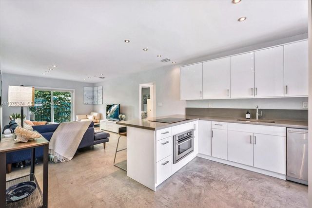 1821 Jefferson Ave 301, Miami Beach, FL 33139