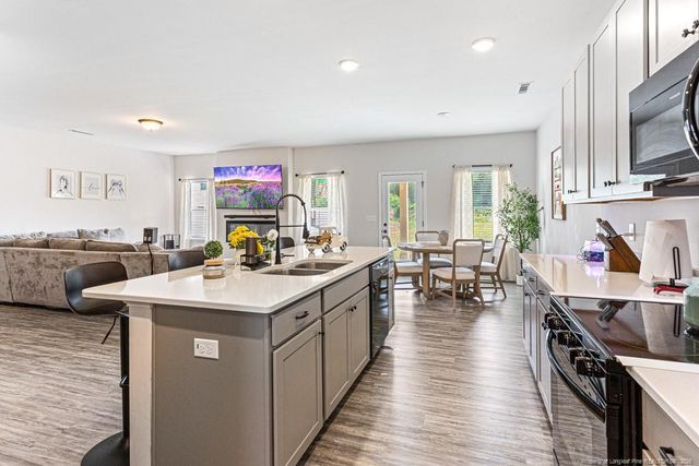1622 Old Barn Road, Fayetteville, NC 28312