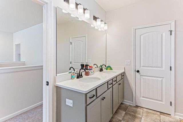 1622 Old Barn Road, Fayetteville, NC 28312