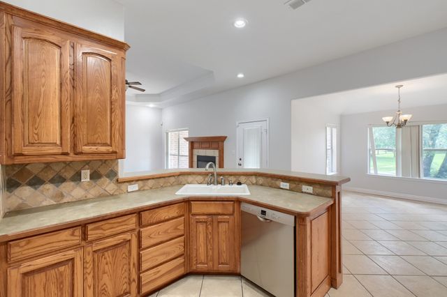 152 Howard Newby Lane, Springtown, TX 76082