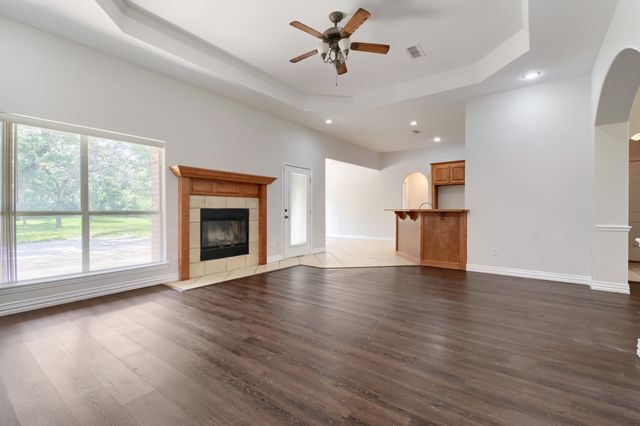 152 Howard Newby Lane, Springtown, TX 76082