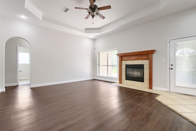 152 Howard Newby Lane, Springtown, TX 76082