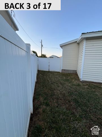 335 W MEMORIAL PARK RD, Henefer, UT 84033