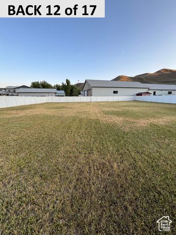 335 W MEMORIAL PARK RD, Henefer, UT 84033