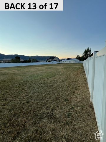335 W MEMORIAL PARK RD, Henefer, UT 84033