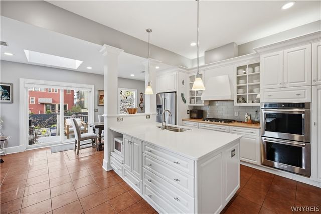 29 Lexington Avenue, Buffalo, NY 14222