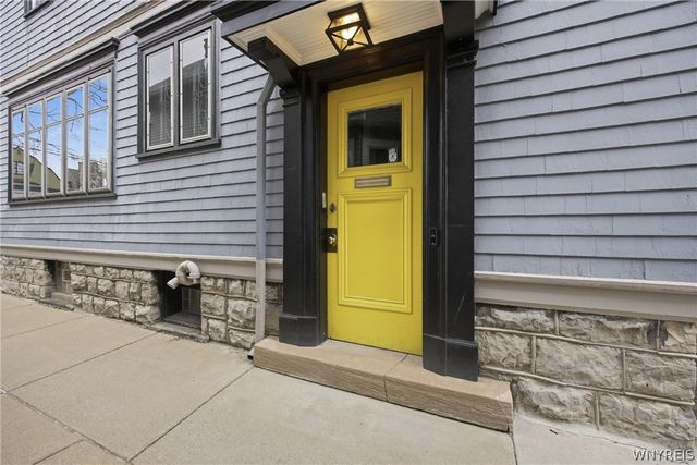 29 Lexington Avenue, Buffalo, NY 14222