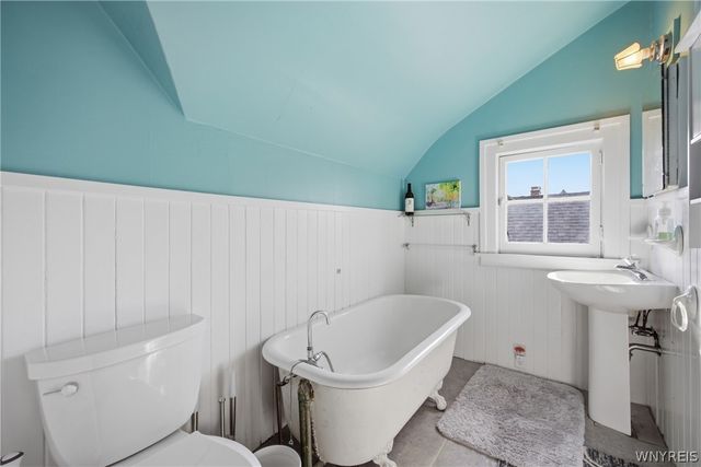 29 Lexington Avenue, Buffalo, NY 14222