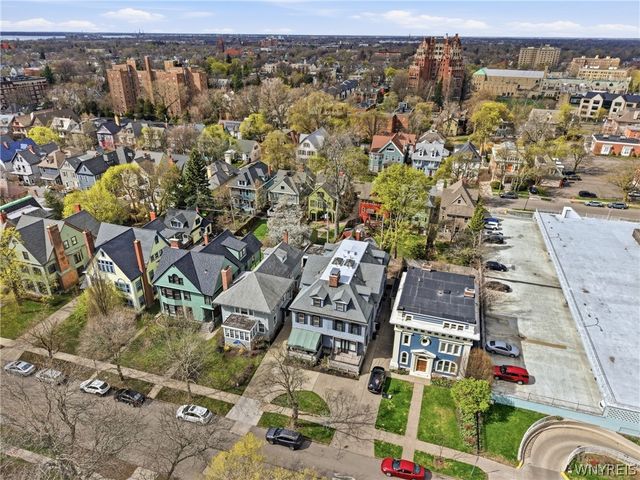 29 Lexington Avenue, Buffalo, NY 14222