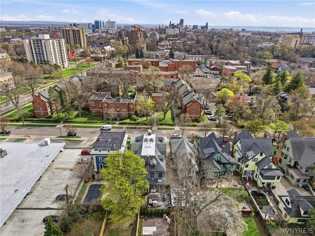 29 Lexington Avenue, Buffalo, NY 14222