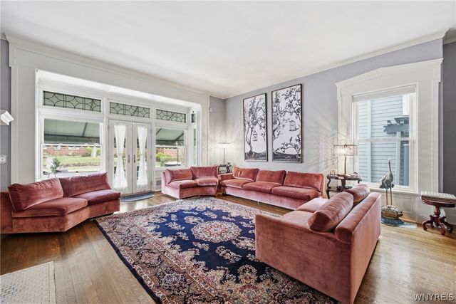 29 Lexington Avenue, Buffalo, NY 14222