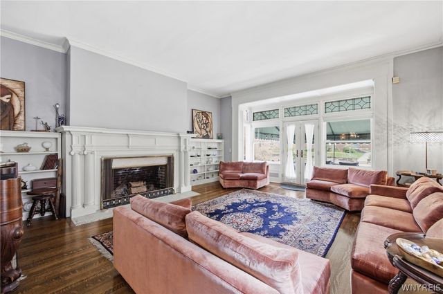 29 Lexington Avenue, Buffalo, NY 14222
