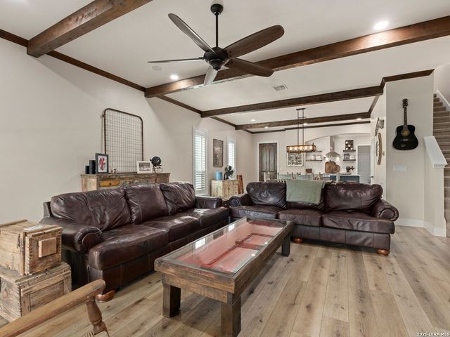 1033 Gruene Rd, New Braunfels, TX 78130