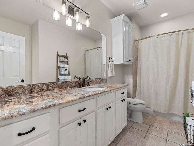 1033 Gruene Rd, New Braunfels, TX 78130