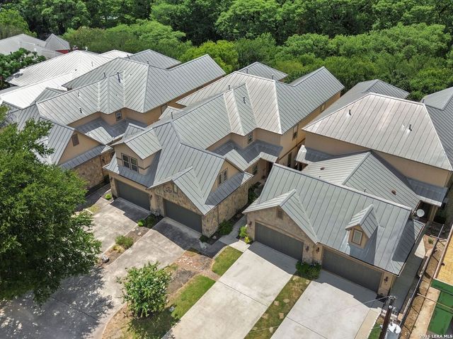 1033 Gruene Rd, New Braunfels, TX 78130