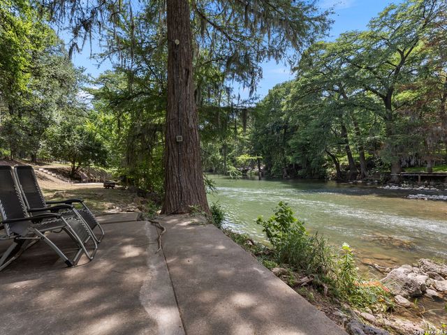 1033 Gruene Rd, New Braunfels, TX 78130