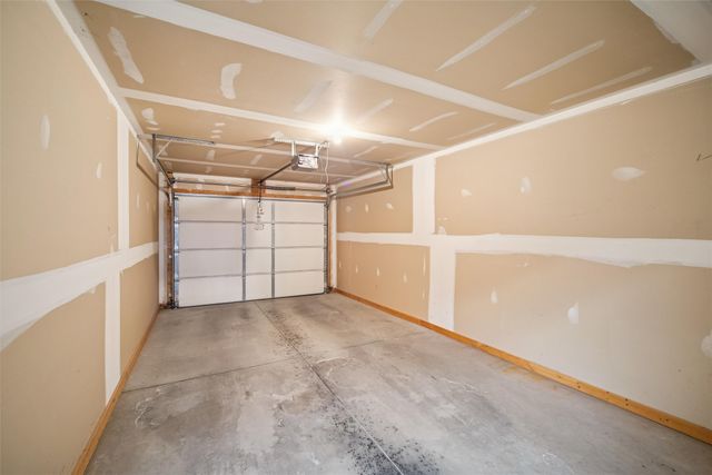 410 N 1st Street 201, Indianola, IA 50125