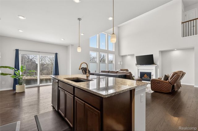 4172 Walcott Drive, Orion Charter Township, MI 48359