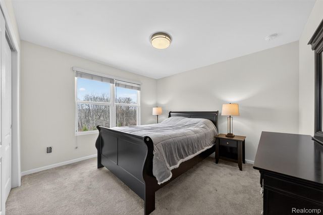 4172 Walcott Drive, Orion Charter Township, MI 48359