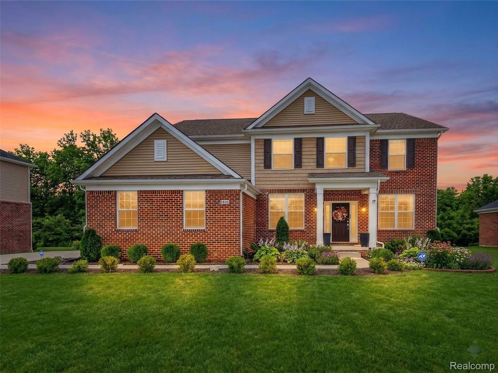 4172 Walcott Drive, Orion Charter Township, MI 48359