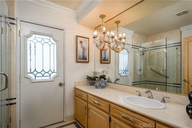 201 E Burke Dr, Montebello, CA 90640