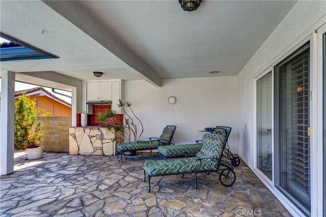 201 E Burke Dr, Montebello, CA 90640