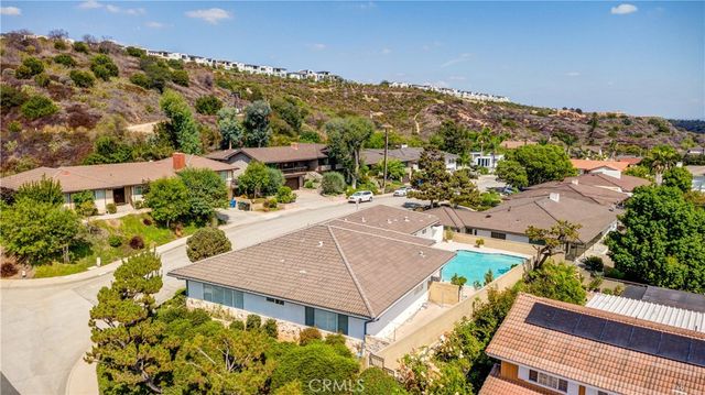 201 E Burke Dr, Montebello, CA 90640