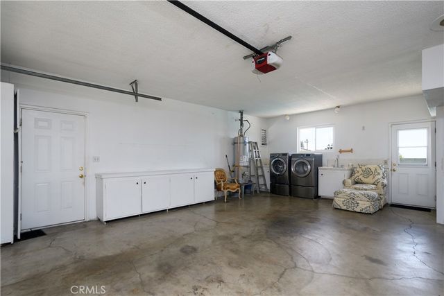 201 E Burke Dr, Montebello, CA 90640
