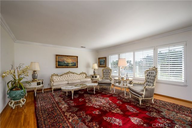 201 E Burke Dr, Montebello, CA 90640