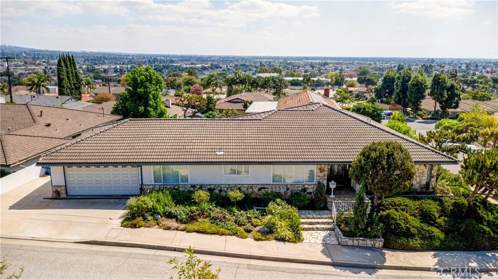 201 E Burke Dr, Montebello, CA 90640 — photo 4