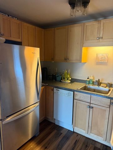1 Reed Ave 7, Plymouth, MA 02360