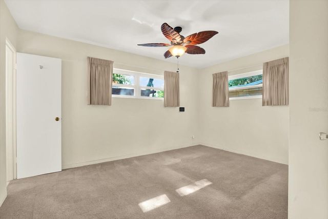 2561 58TH STREET N, St Petersburg, FL 33710