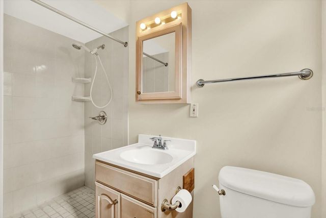 2561 58TH STREET N, St Petersburg, FL 33710