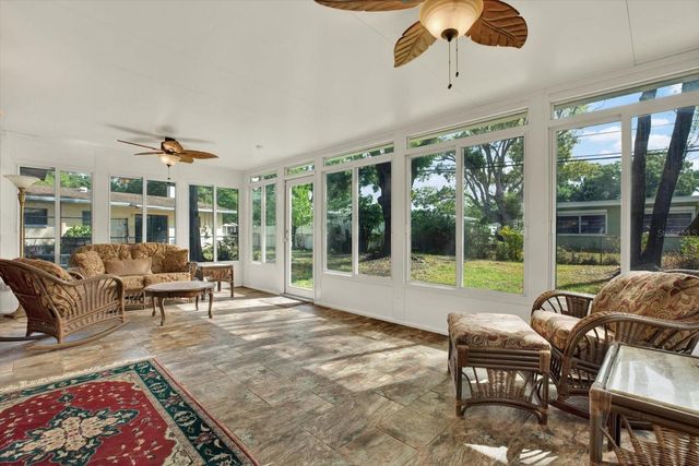 2561 58TH STREET N, St Petersburg, FL 33710