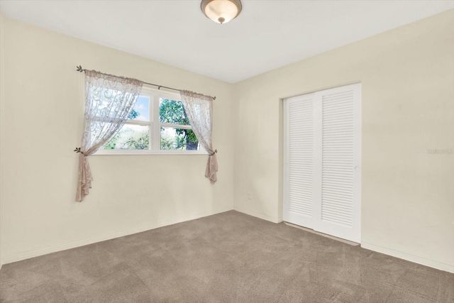 2561 58TH STREET N, St Petersburg, FL 33710