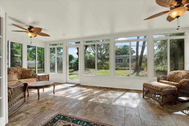 2561 58TH STREET N, St Petersburg, FL 33710