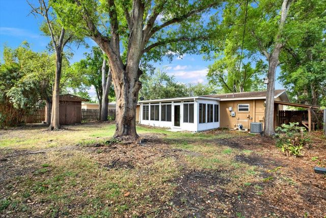 2561 58TH STREET N, St Petersburg, FL 33710