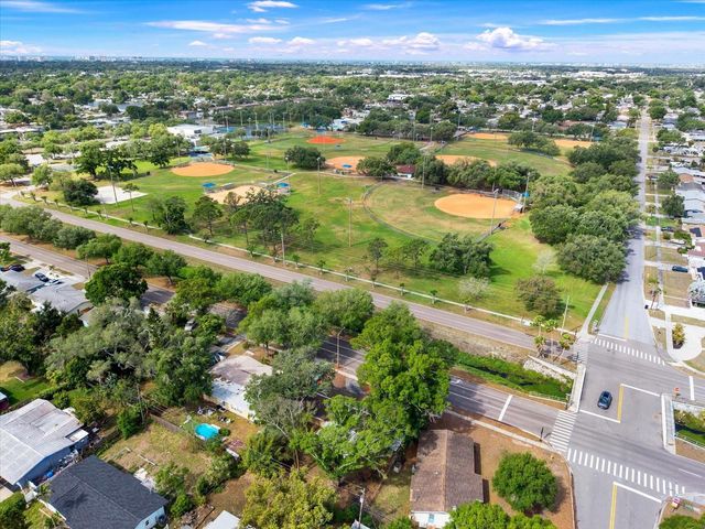 2561 58TH STREET N, St Petersburg, FL 33710